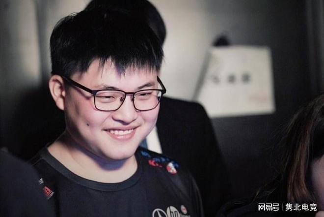 足球俱乐部 足球俱乐部