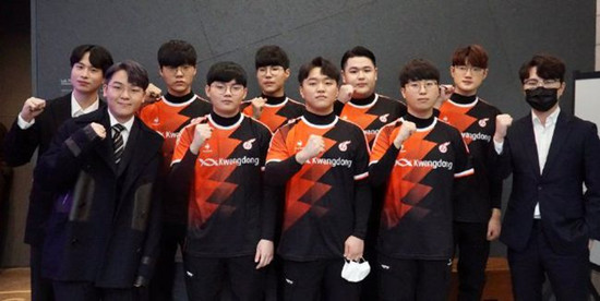 全能锋线的 全能锋线的